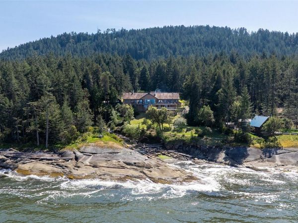 474 Sticks Allison Rd, Galiano Island, BC V0N 1P0