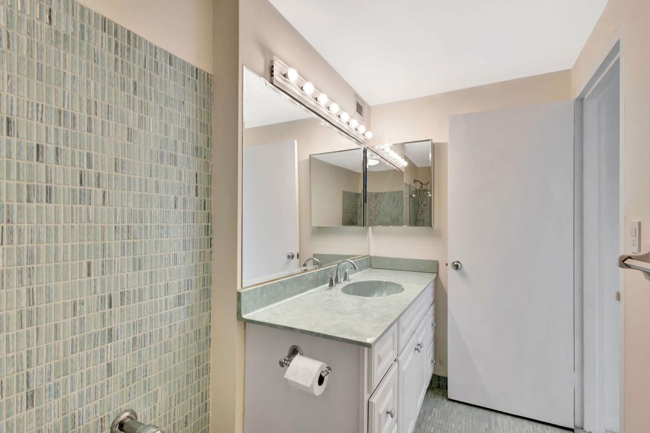 2800 N Flagler 101 Drive, Unit 101, West Palm Beach, FL 33407 Photo