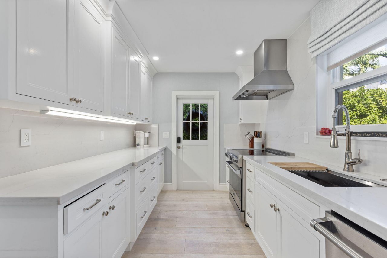 311 Cocoanut Row, Unit 101, Palm Beach, FL 33480 Photo