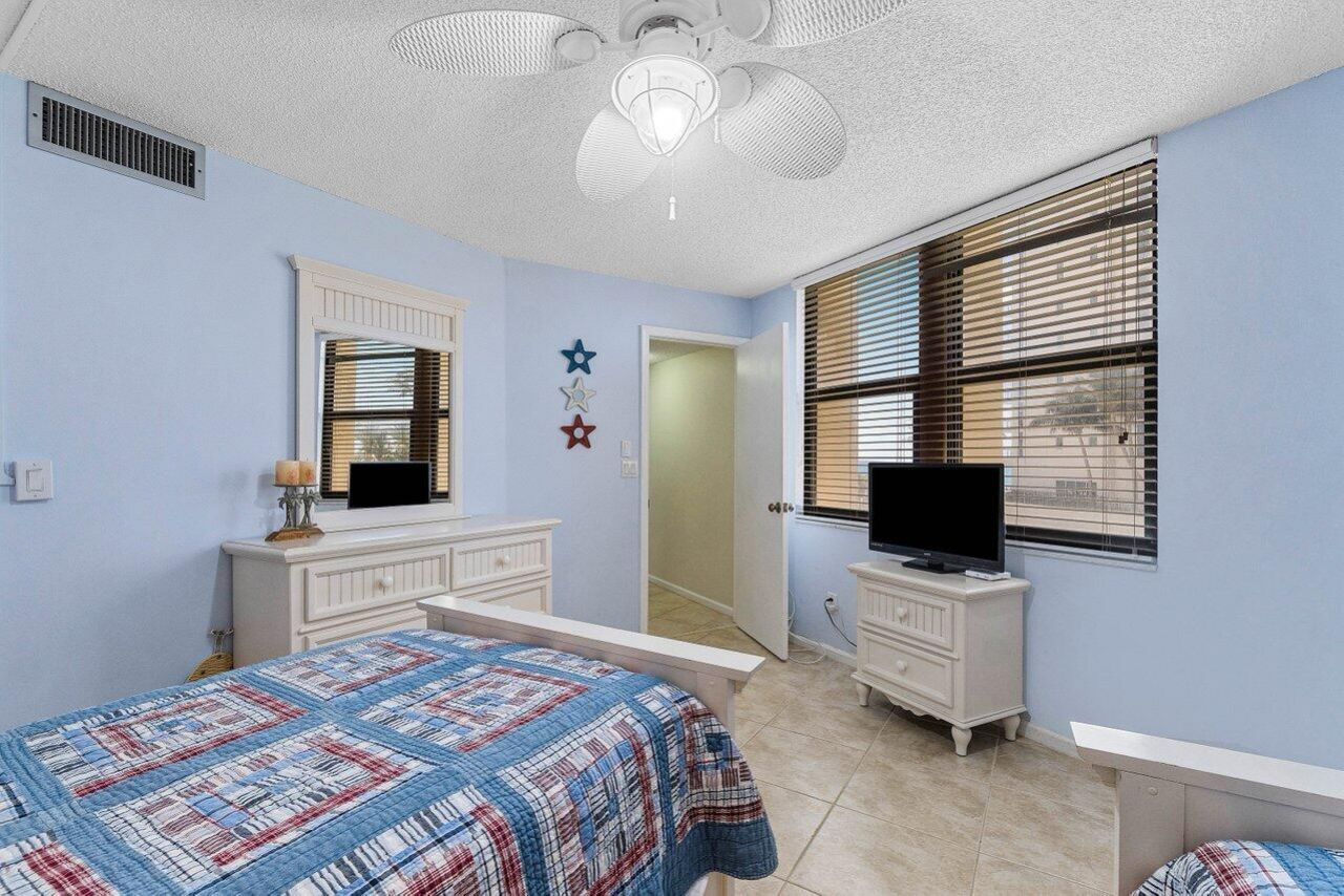 2800 N Ocean Drive, Unit B-4a, Singer Island, FL 33404 Photo