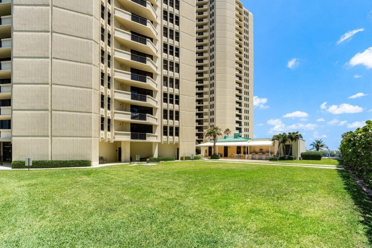 2800 N Ocean Drive, Unit B-4a, Singer Island, FL 33404 Photo