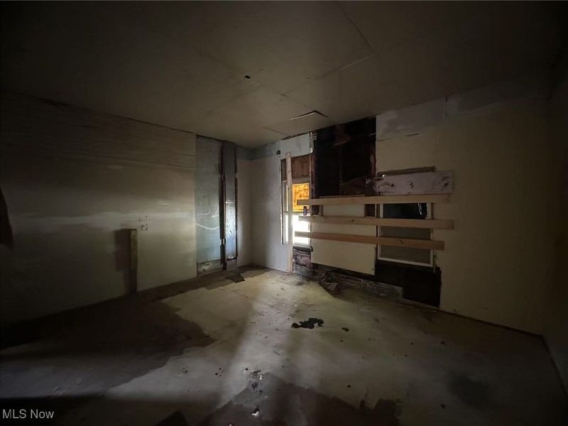 906 E Buchtel Avenue, Akron, OH 44305 Photo 15