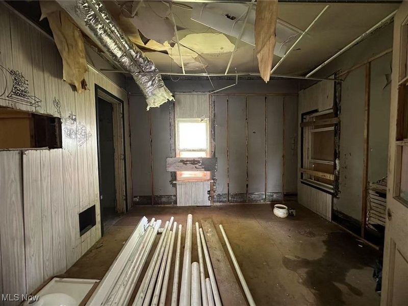 906 E Buchtel Avenue, Akron, OH 44305 Photo 17