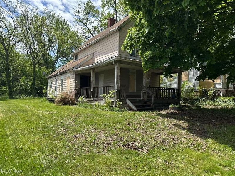 906 E Buchtel Avenue, Akron, OH 44305 Photo 28