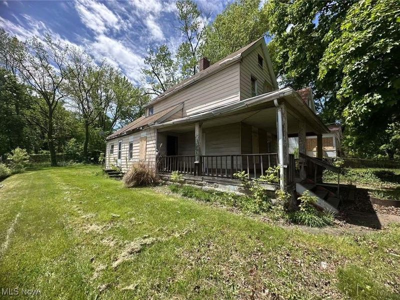 906 E Buchtel Avenue, Akron, OH 44305 Photo 29