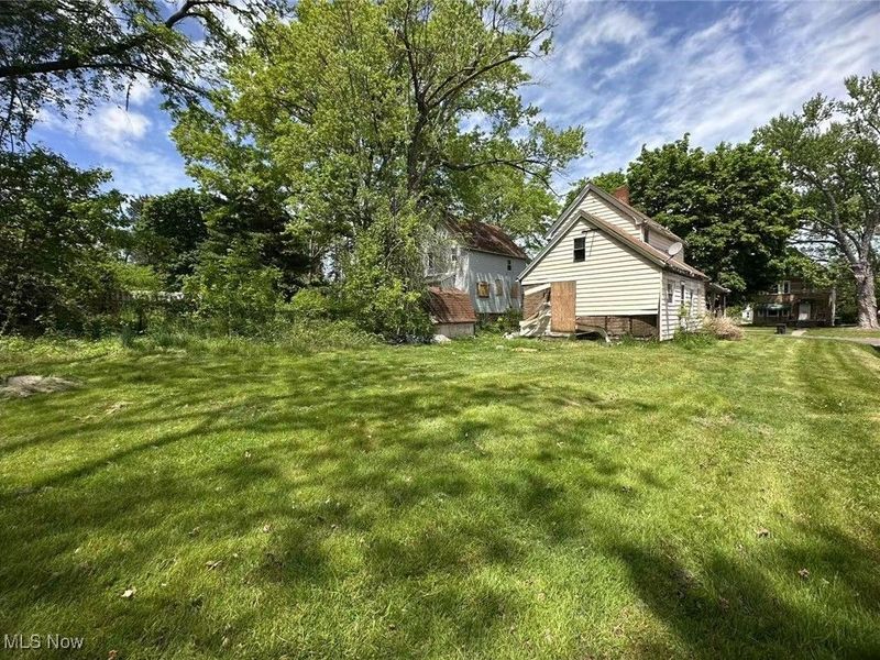 906 E Buchtel Avenue, Akron, OH 44305 Photo 31