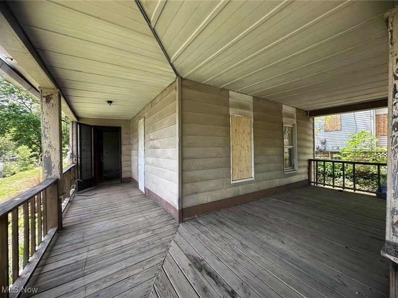 906 E Buchtel Avenue, Akron, OH 44305 Photo 4