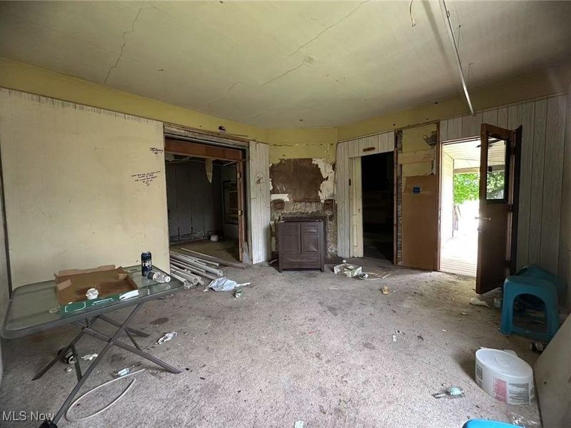 906 E Buchtel Avenue, Akron, OH 44305 Photo 8