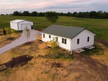 33110 CR 230 Road, Bosworth, MO 64623