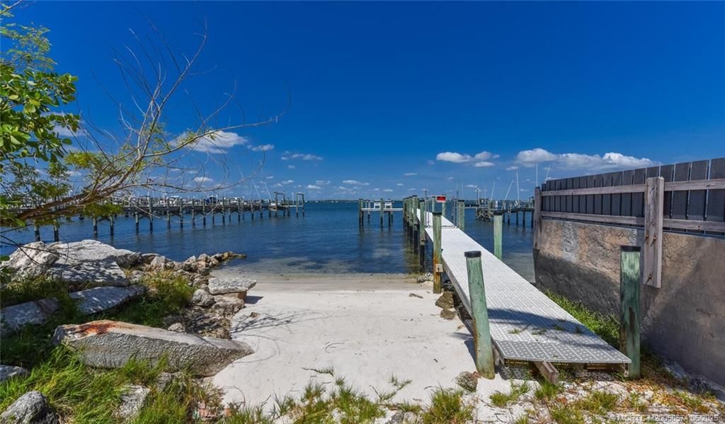 5157 NE Shore Village Terrace, Stuart, FL 34996 Photo