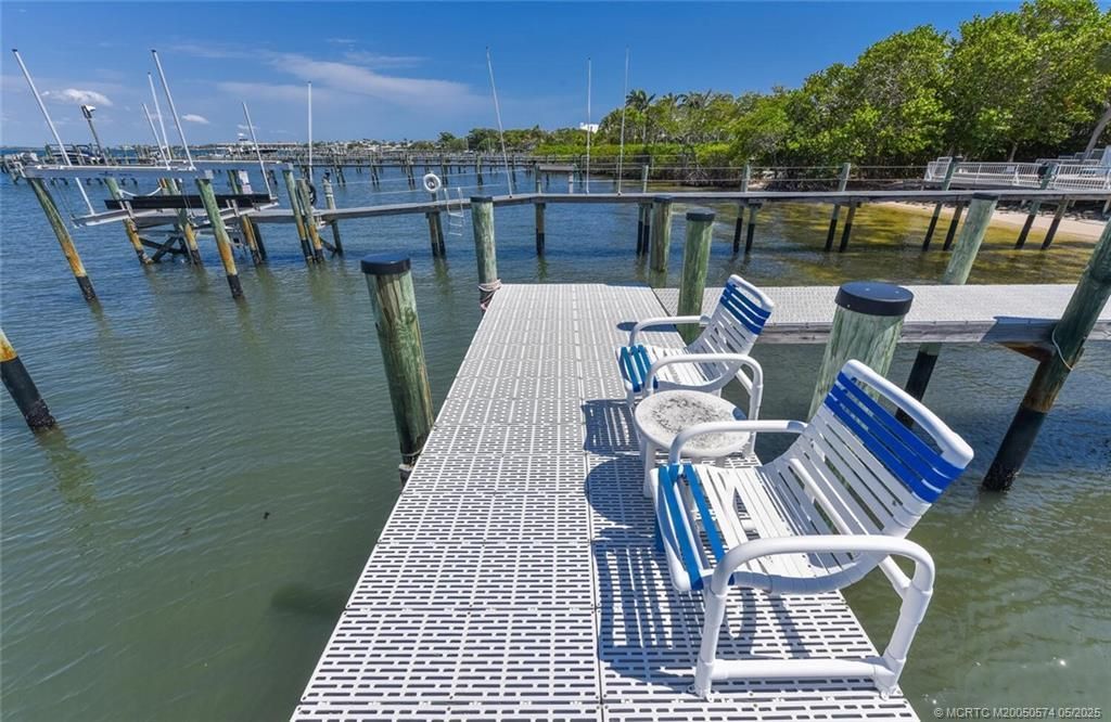 5157 NE Shore Village Terrace, Stuart, FL 34996 Photo