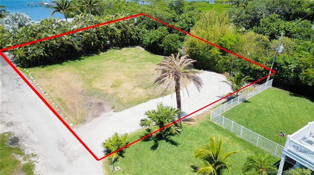 5157 NE Shore Village Terrace, Stuart, FL 34996 Photo