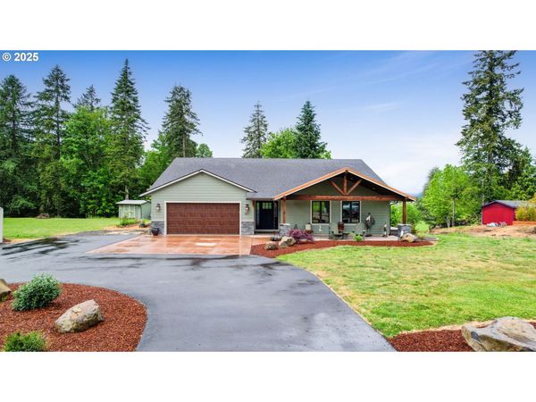 801 S PARK ST, Carlton, OR 97111