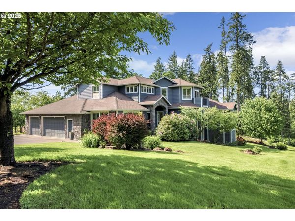 8623 BLACKHAWK SE CT, Salem, OR 97317