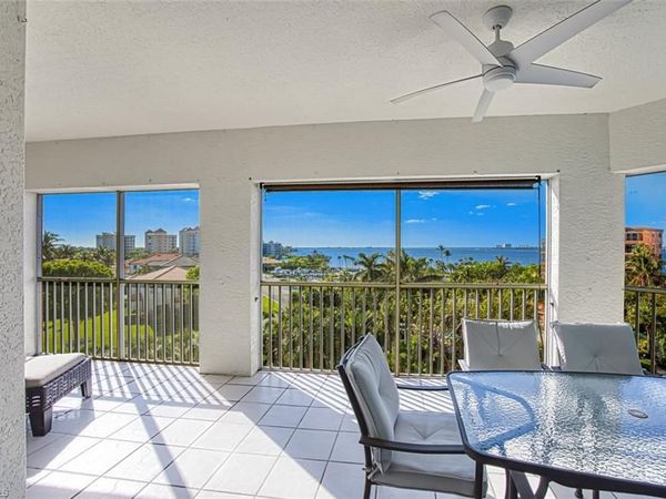 14817 Laguna DR, Unit 403, FORT MYERS, FL 33908