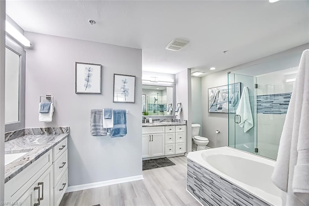 14817 Laguna Dr, Unit 403, Fort Myers, FL 33908 Photo