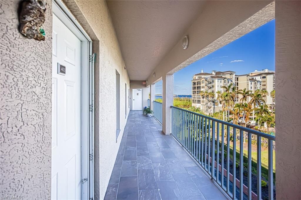 14817 Laguna Dr, Unit 403, Fort Myers, FL 33908 Photo