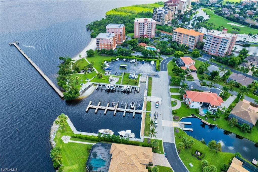 14817 Laguna Dr, Unit 403, Fort Myers, FL 33908 Photo