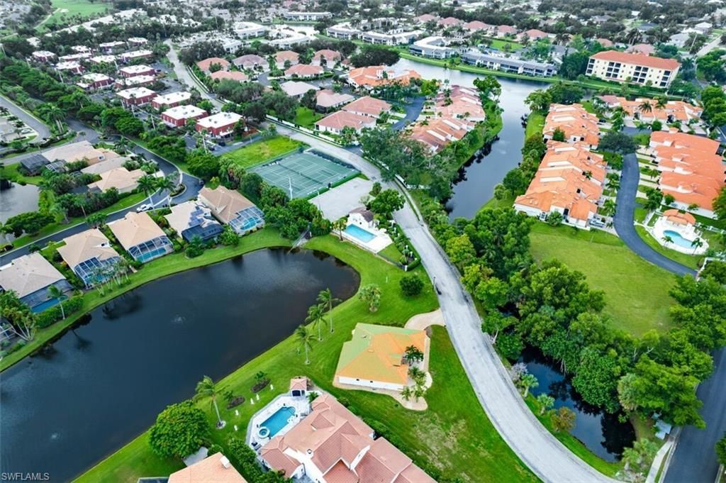 14817 Laguna Dr, Unit 403, Fort Myers, FL 33908 Photo