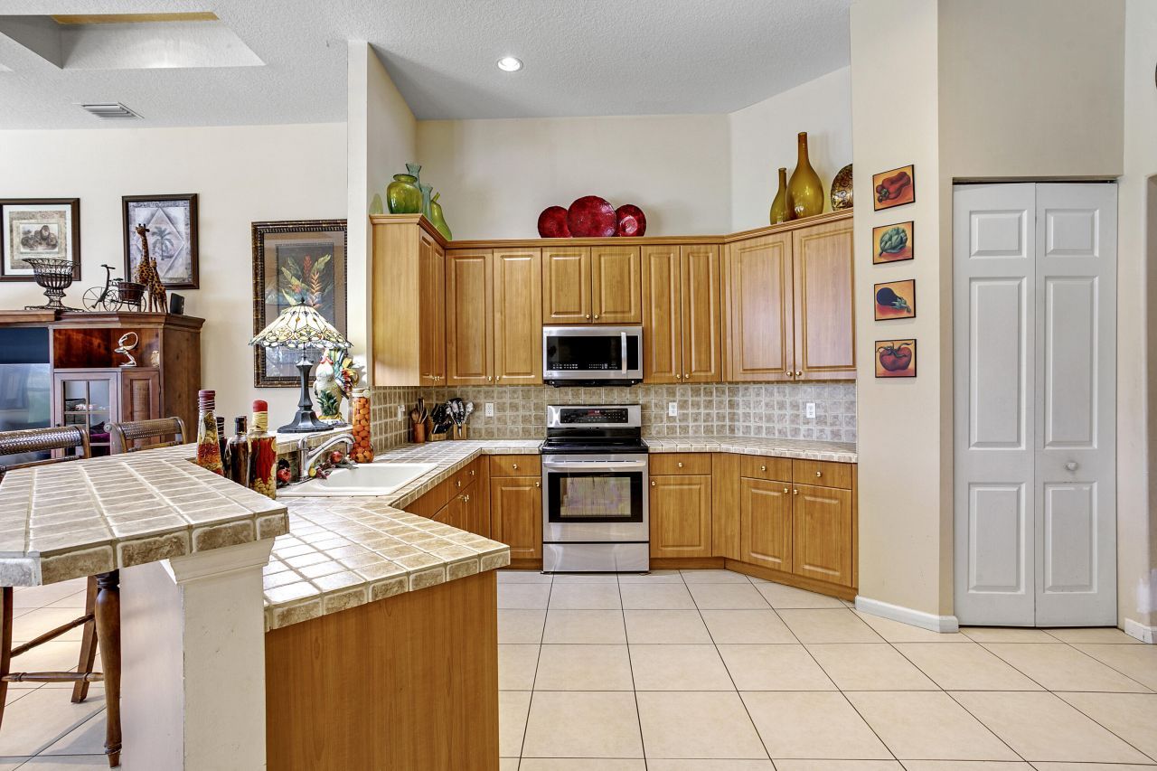 1815 Waldorf Drive, Royal Palm Beach, FL 33411 Photo