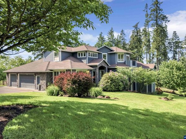 8623 Blackhawk Ct SE, Salem, OR 97317