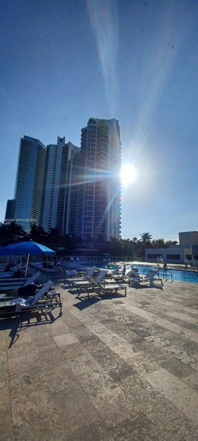 19201 Collins Ave, Unit 1105, Sunny Isles Beach, FL 33160 Photo