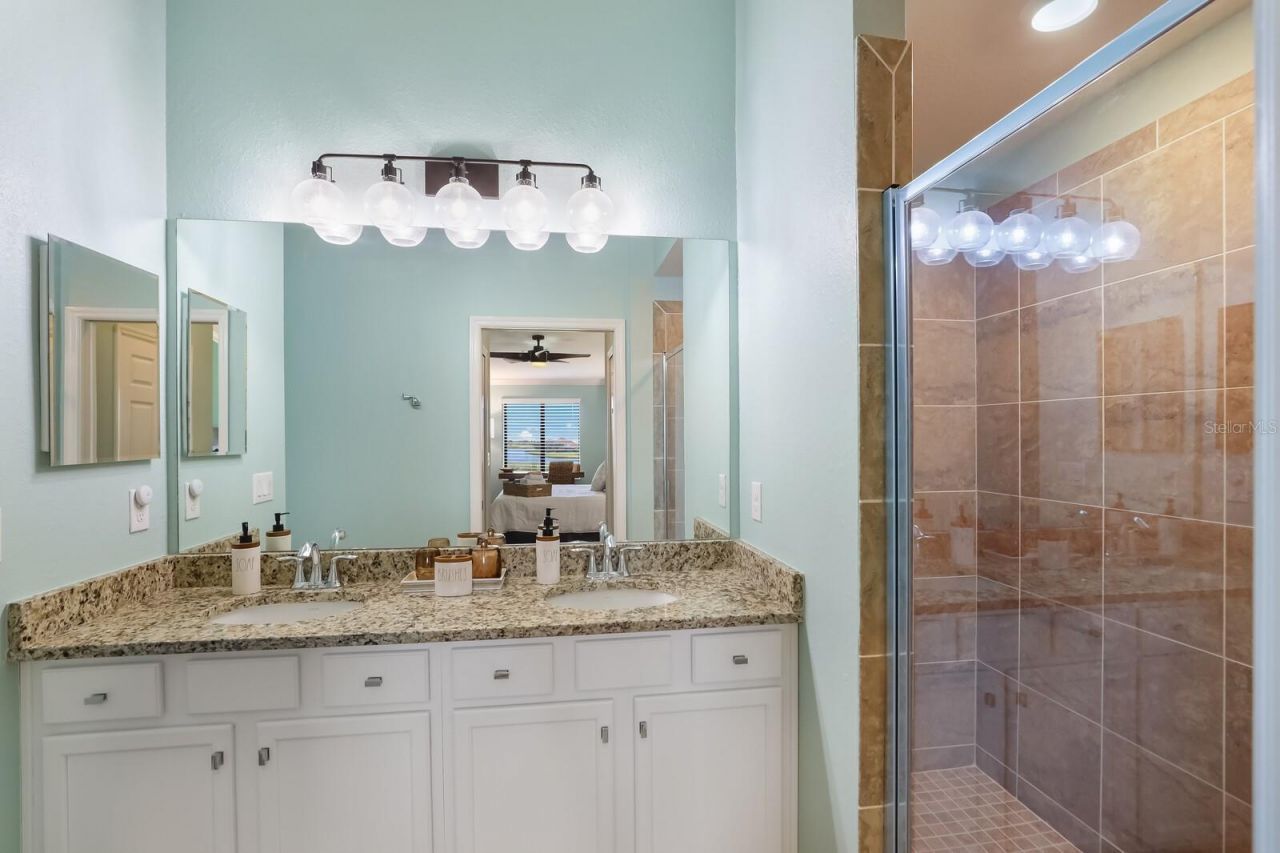 5557 Palmer Circle, Unit 202, Bradenton, FL 34211 Photo