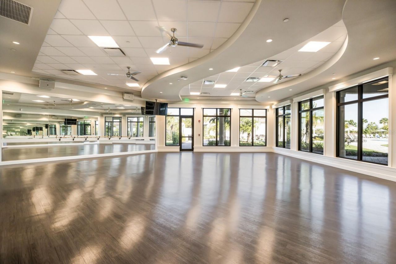 5557 Palmer Circle, Unit 202, Bradenton, FL 34211 Photo