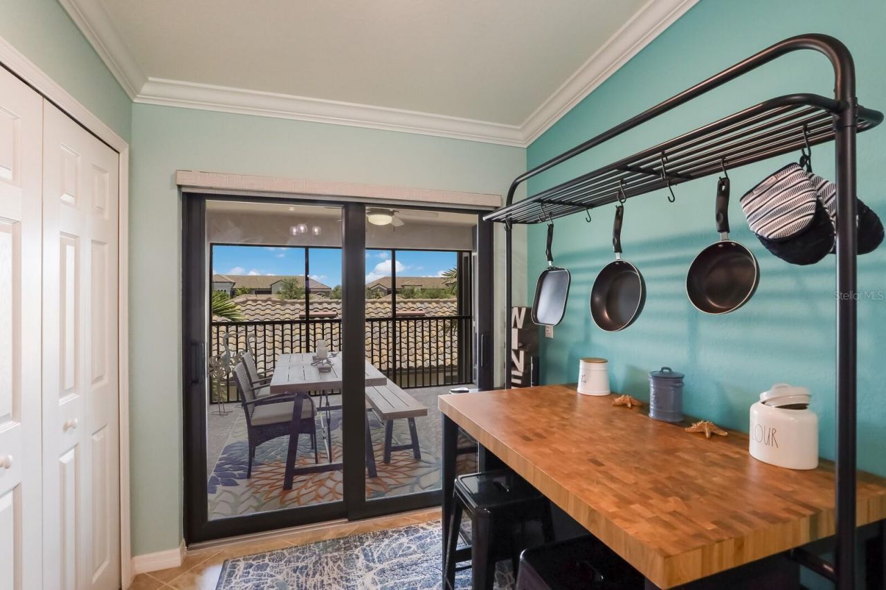 5557 Palmer Circle, Unit 202, Bradenton, FL 34211 Photo