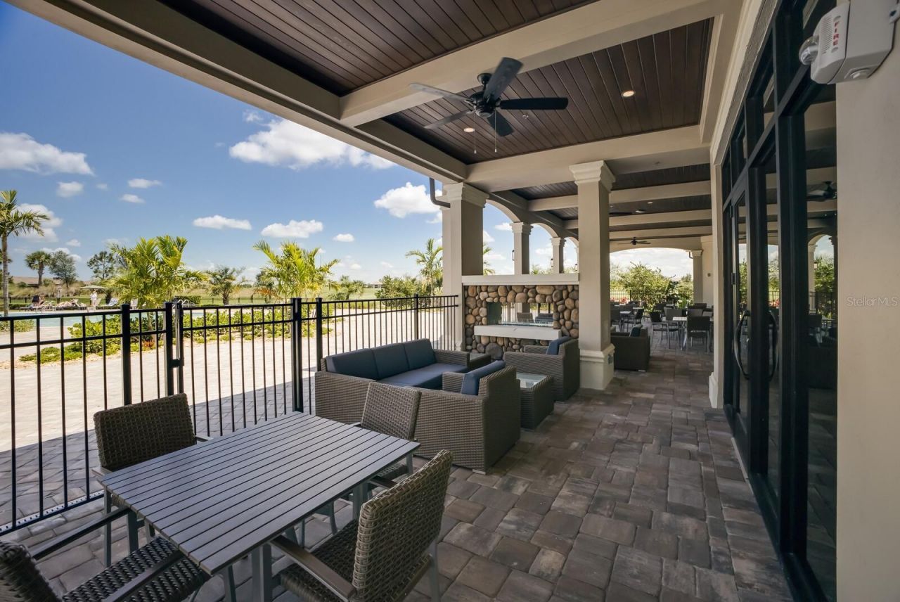 5557 Palmer Circle, Unit 202, Bradenton, FL 34211 Photo