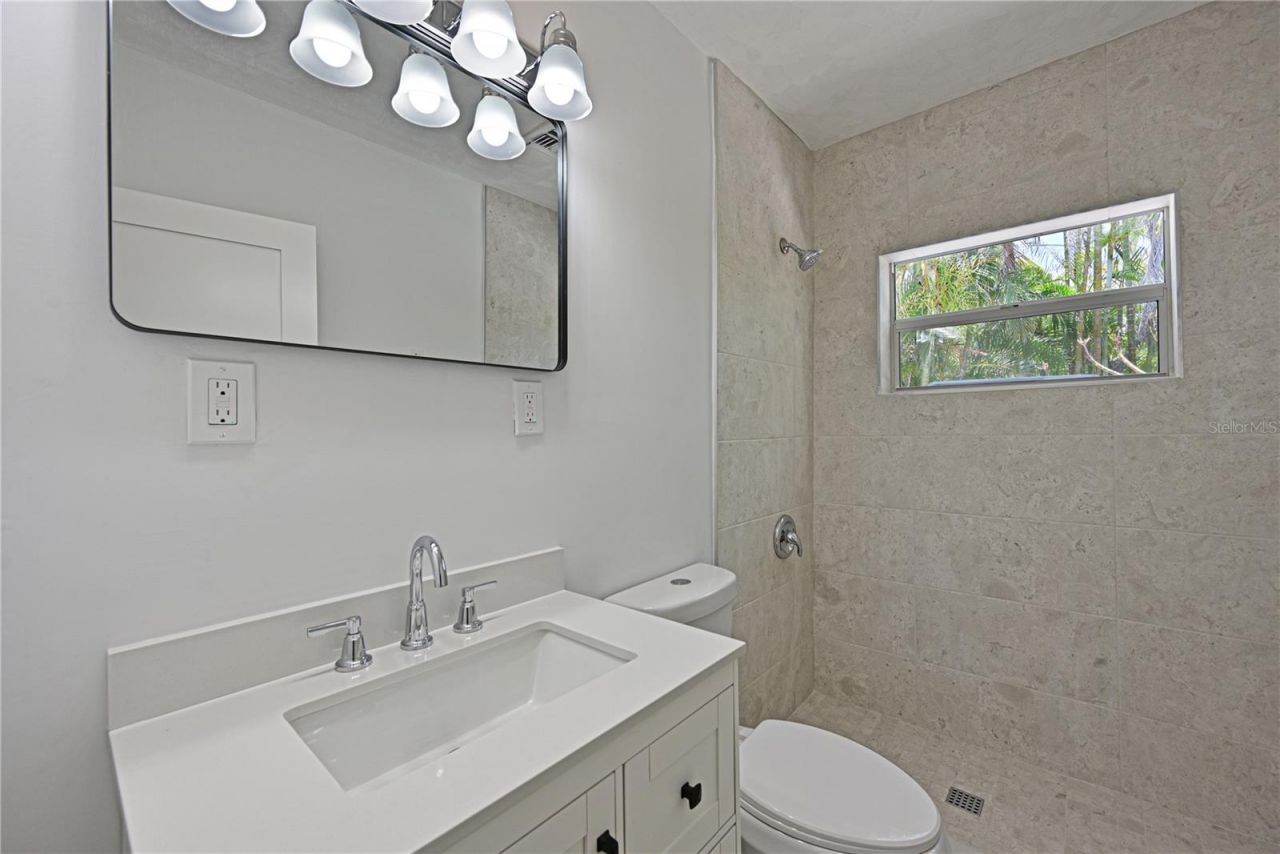 5924 Gulf Of Mexico Drive, Longboat Key, FL 34228 Photo