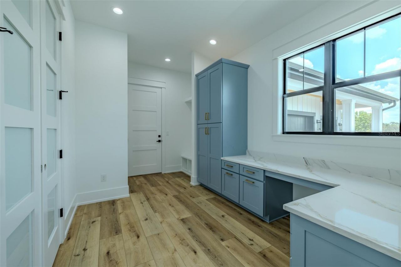 3515 Powerline Road, Lithia, FL 33547 Photo