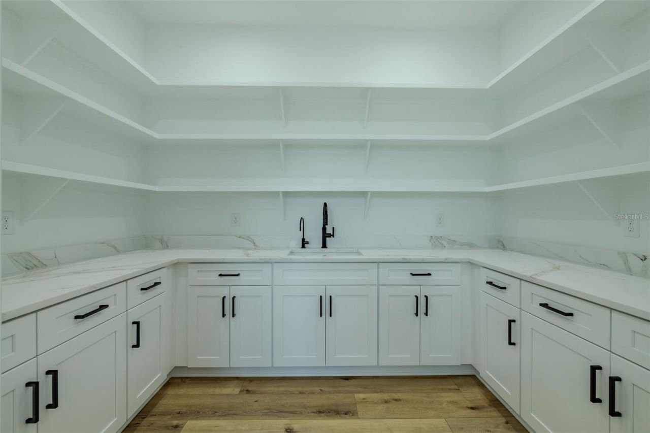 3515 Powerline Road, Lithia, FL 33547 Photo