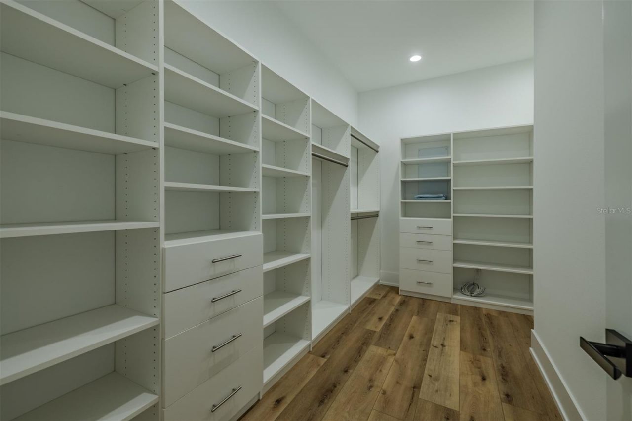 3515 Powerline Road, Lithia, FL 33547 Photo