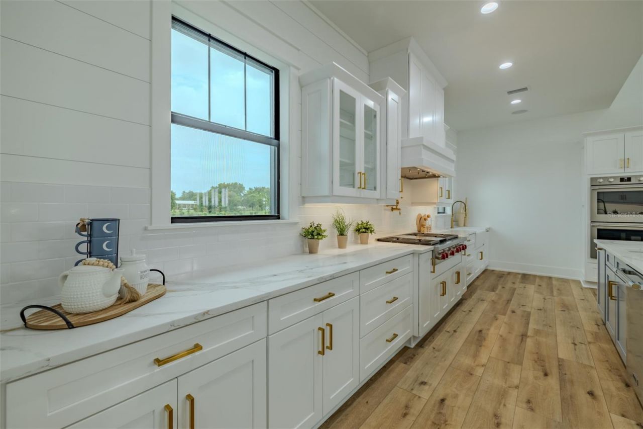 3515 Powerline Road, Lithia, FL 33547 Photo