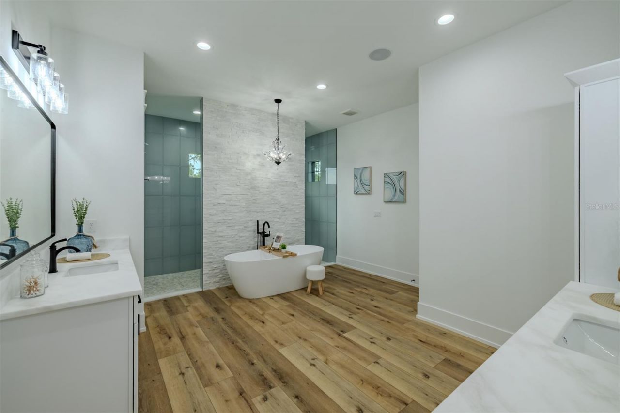 3515 Powerline Road, Lithia, FL 33547 Photo