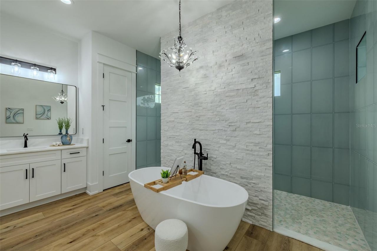 3515 Powerline Road, Lithia, FL 33547 Photo