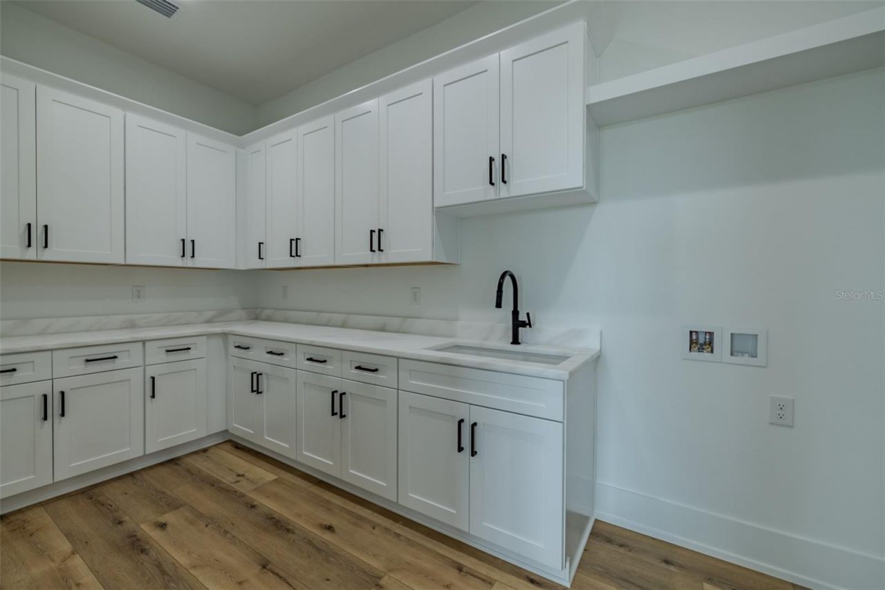 3515 Powerline Road, Lithia, FL 33547 Photo