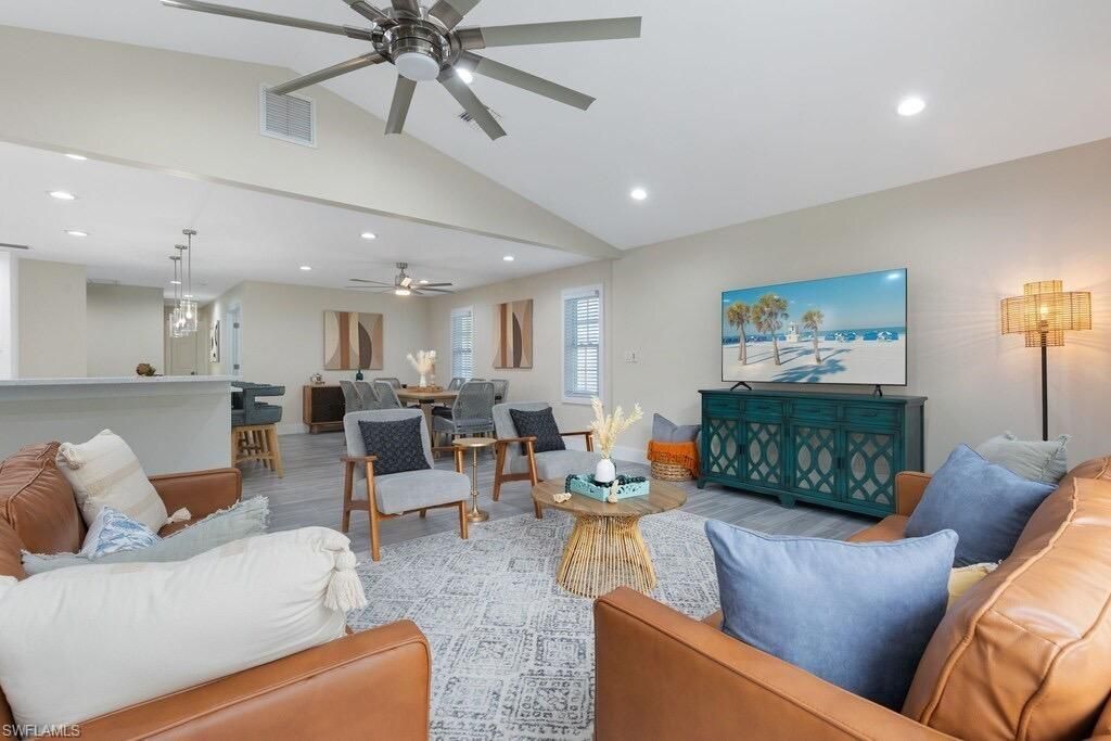 1100 Royal Palm Dr, Naples, FL 34103 Photo