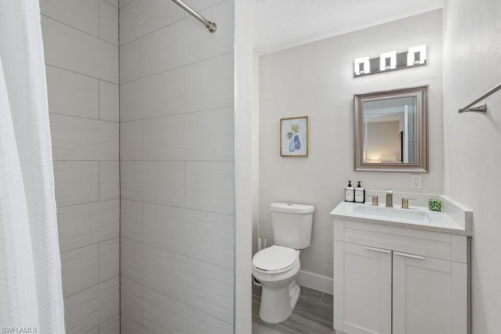 1100 Royal Palm Dr, Naples, FL 34103 Photo