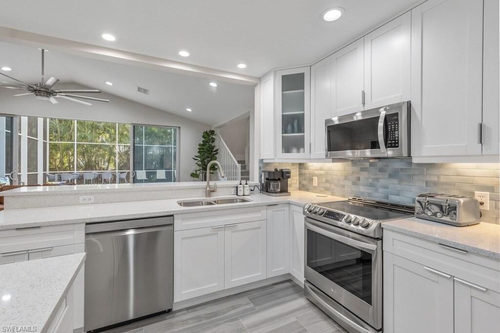 1100 Royal Palm Dr, Naples, FL 34103 Photo