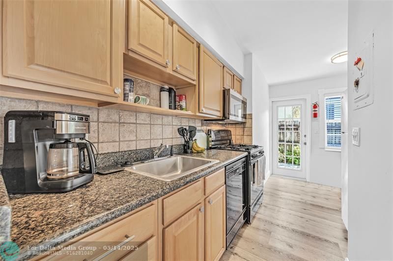 805 NE 17th Avenue, Unit 4, Fort Lauderdale, FL 33304 Photo