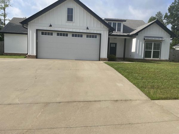 2009 BERKSHIRE Drive, Benton, AR 72019