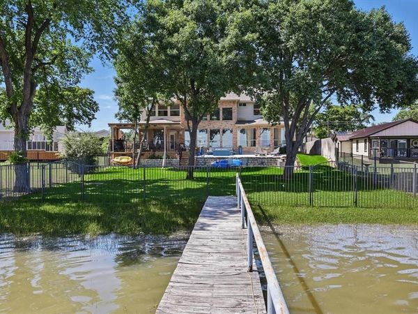 8913 Sunrise Point Court, Fort Worth, TX 76135