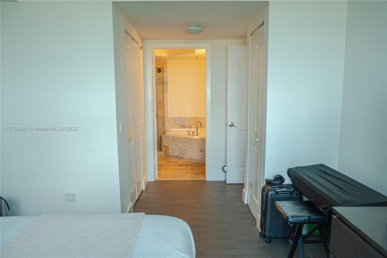 2681 N Flamingo Rd, Unit 1206S, Sunrise, FL 33323 Photo