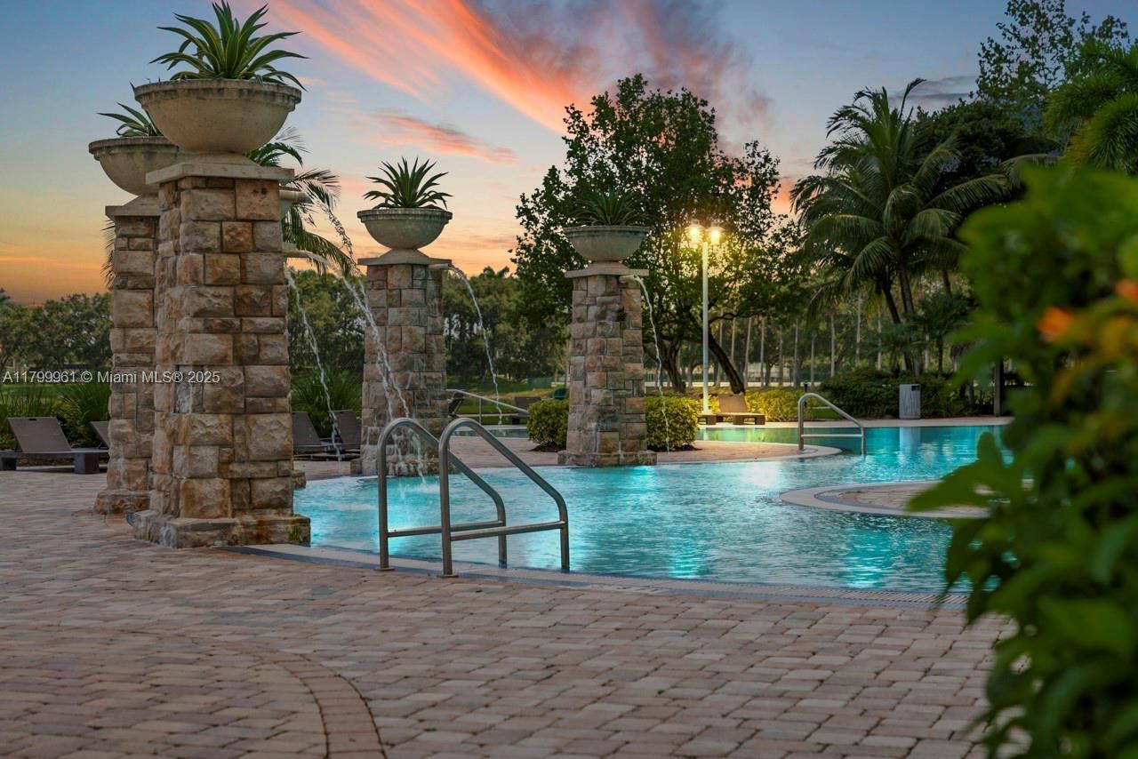 2681 N Flamingo Rd, Unit 1206S, Sunrise, FL 33323 Photo