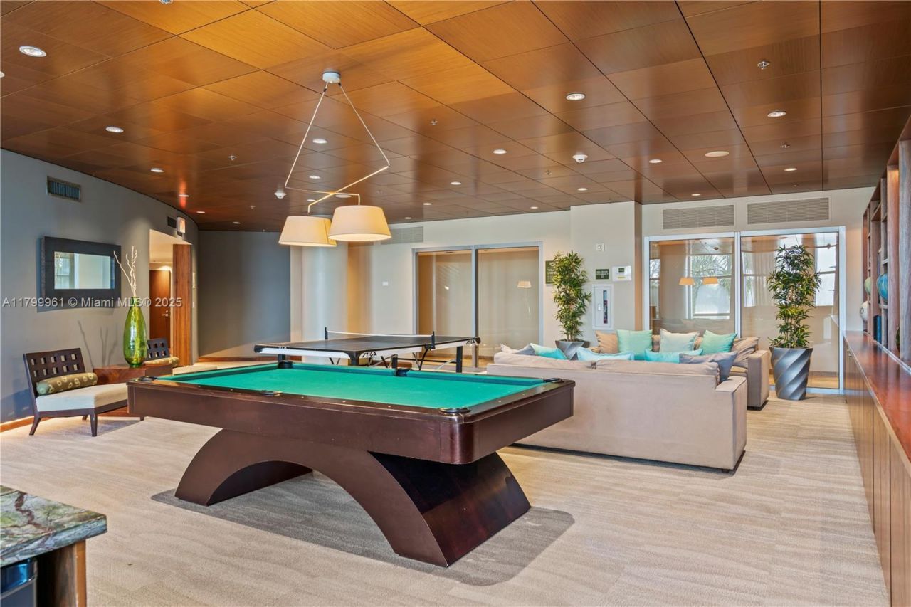 2681 N Flamingo Rd, Unit 1206S, Sunrise, FL 33323 Photo