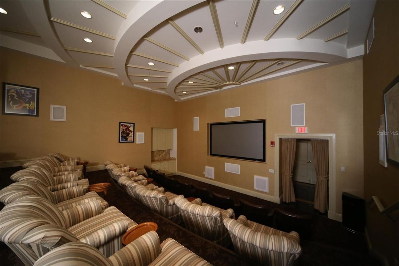 800 N Tamiami Trail, Unit 604, Sarasota, FL 34236 Photo