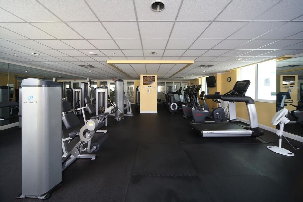 800 N Tamiami Trail, Unit 604, Sarasota, FL 34236 Photo