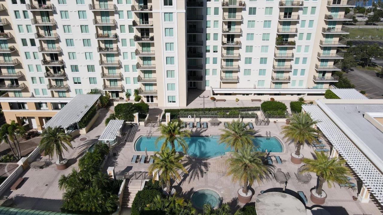 800 N Tamiami Trail, Unit 604, Sarasota, FL 34236 Photo